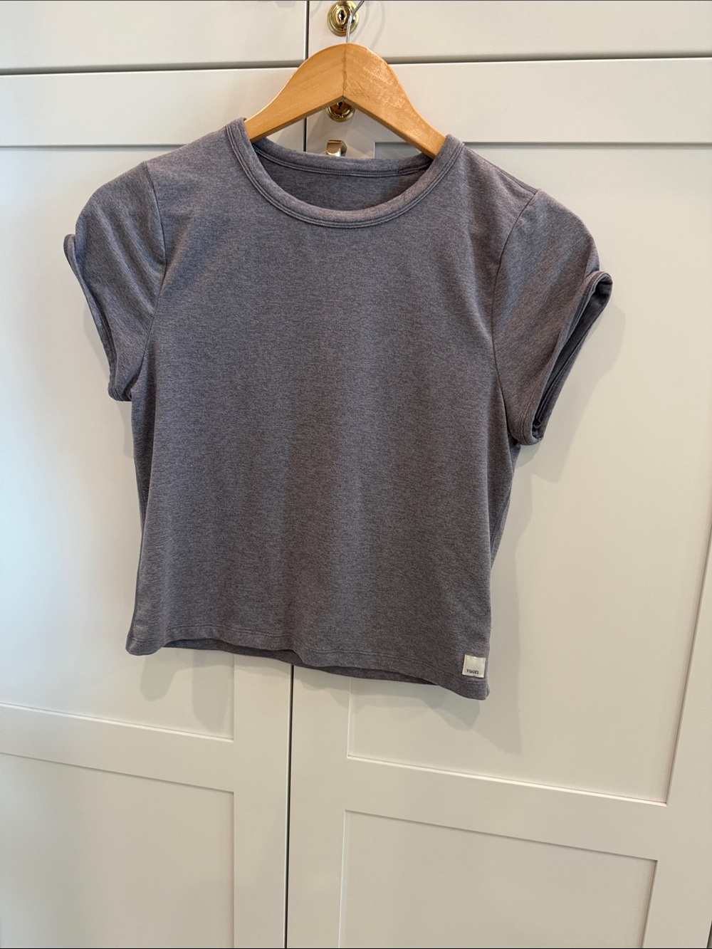 Vuori Short Sleeve Crewneck Tee in Gray